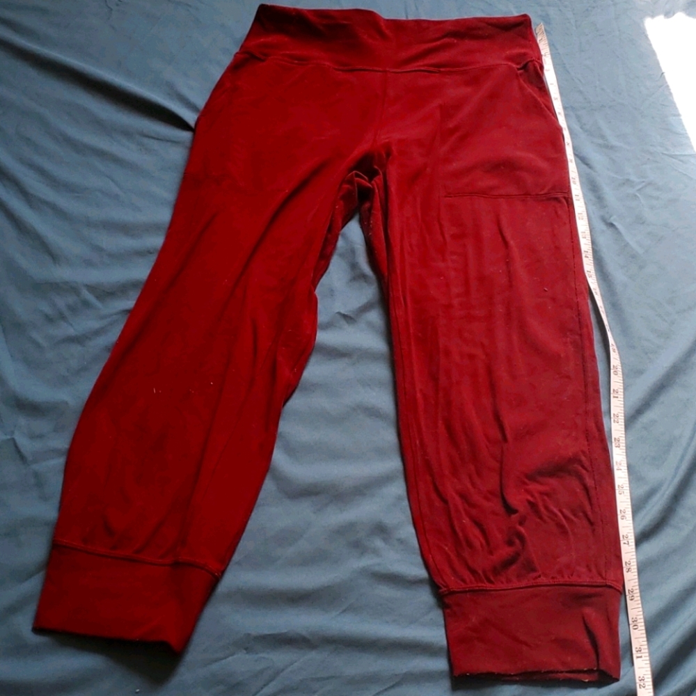 Lululemon cropped pant
